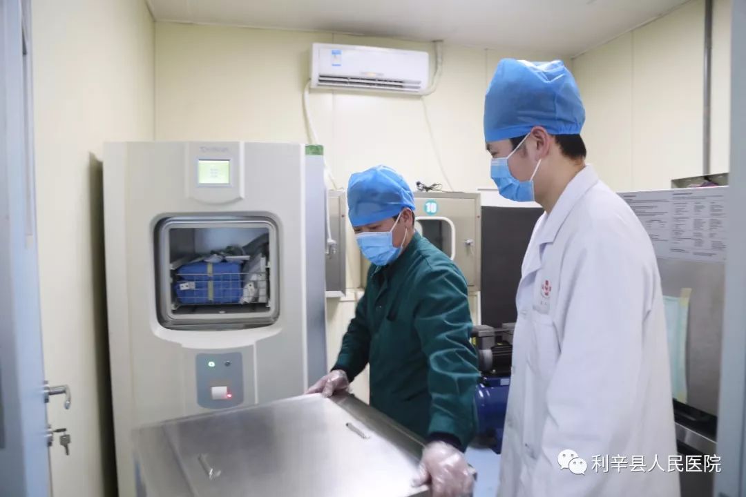 圣光的正义多少g_圣光的正义幻化_圣光的正义是毕业武器吗