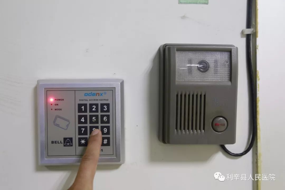 圣光的正义多少g_圣光的正义幻化_圣光的正义是毕业武器吗